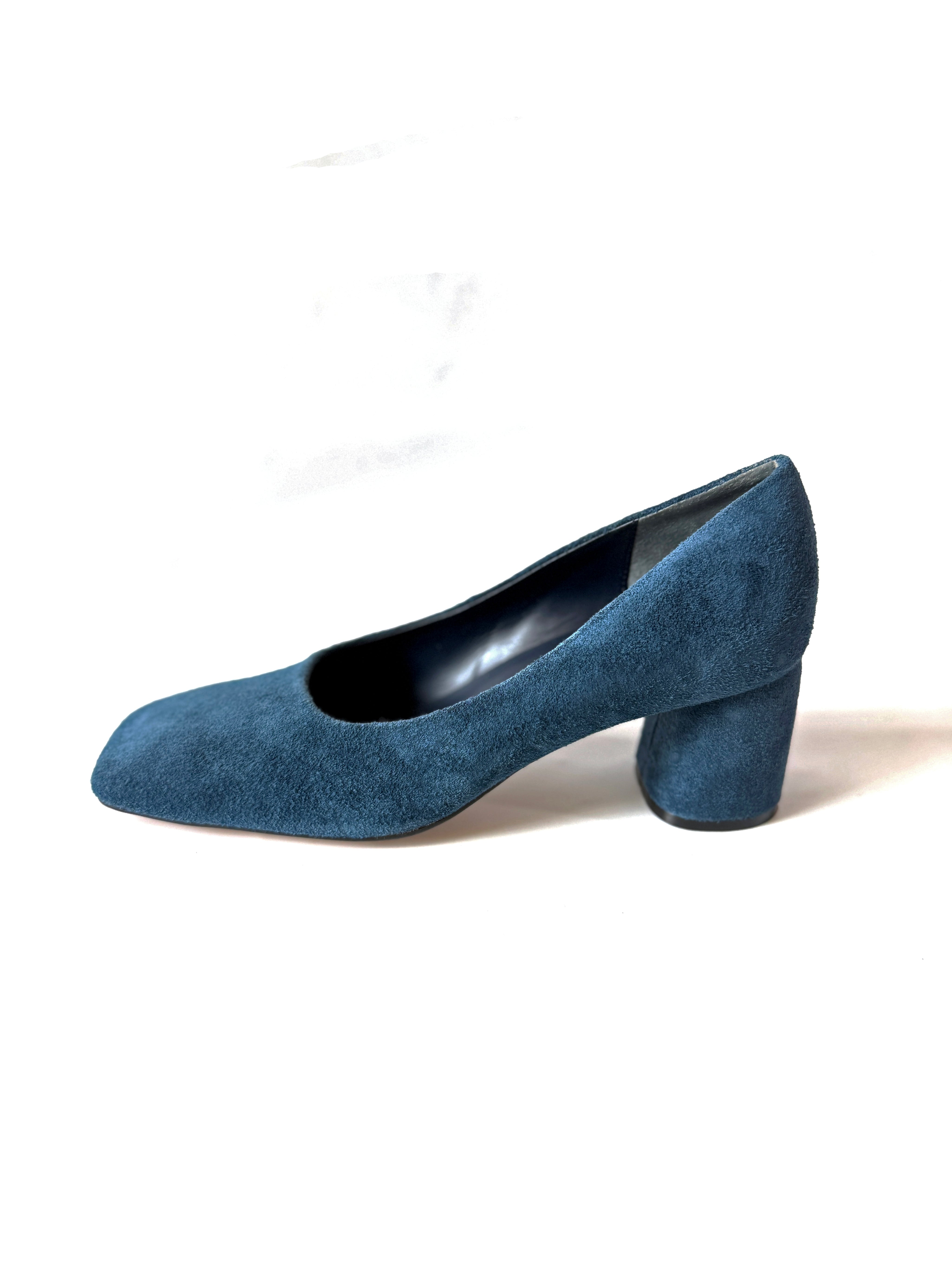 SAMPLE 3 - size 37