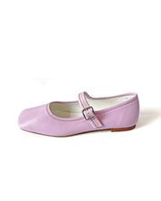 SAMPLE 23 - size 36.5