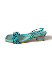 SAMPLE 30 - size 38