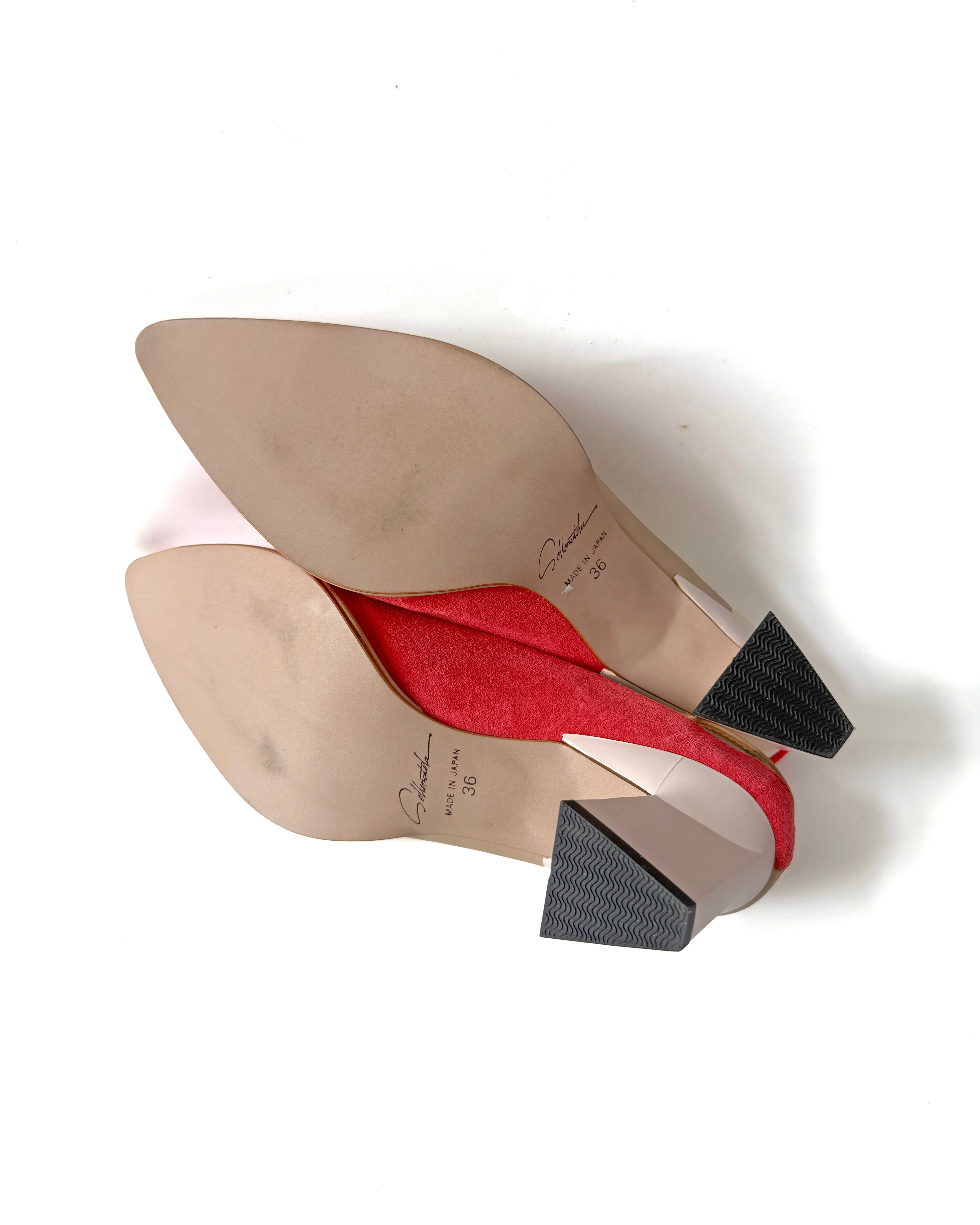 SAMPLE 32 - size 36