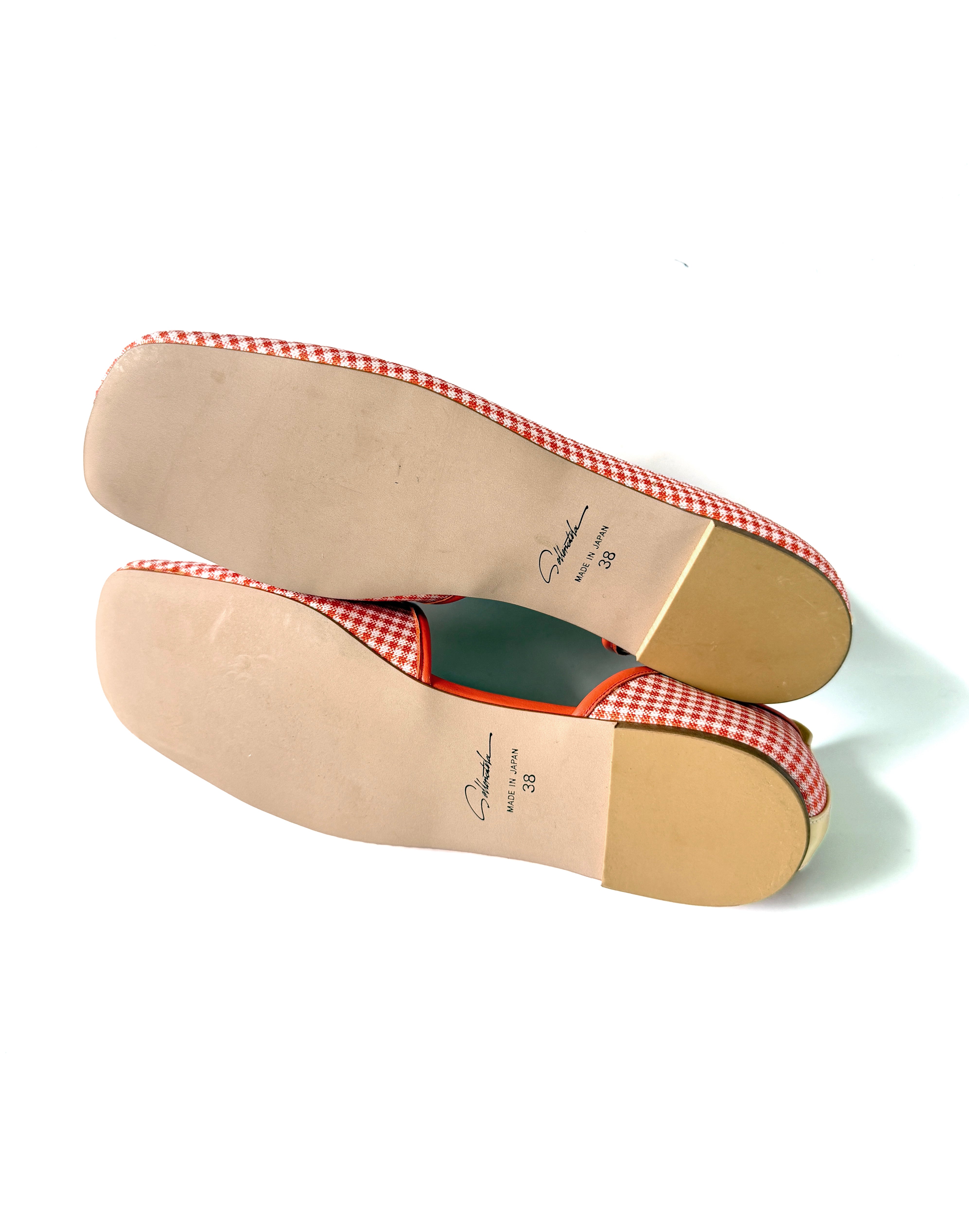 SAMPLE 33 - size 38