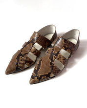 SAMPLE 38 - size 37