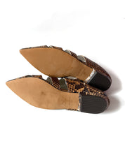 SAMPLE 38 - size 37