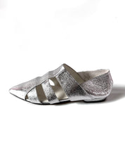 SAMPLE 42 - size 37.5