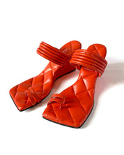 SAMPLE 44 - size 38