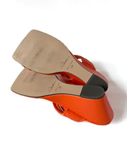 SAMPLE 44 - size 38