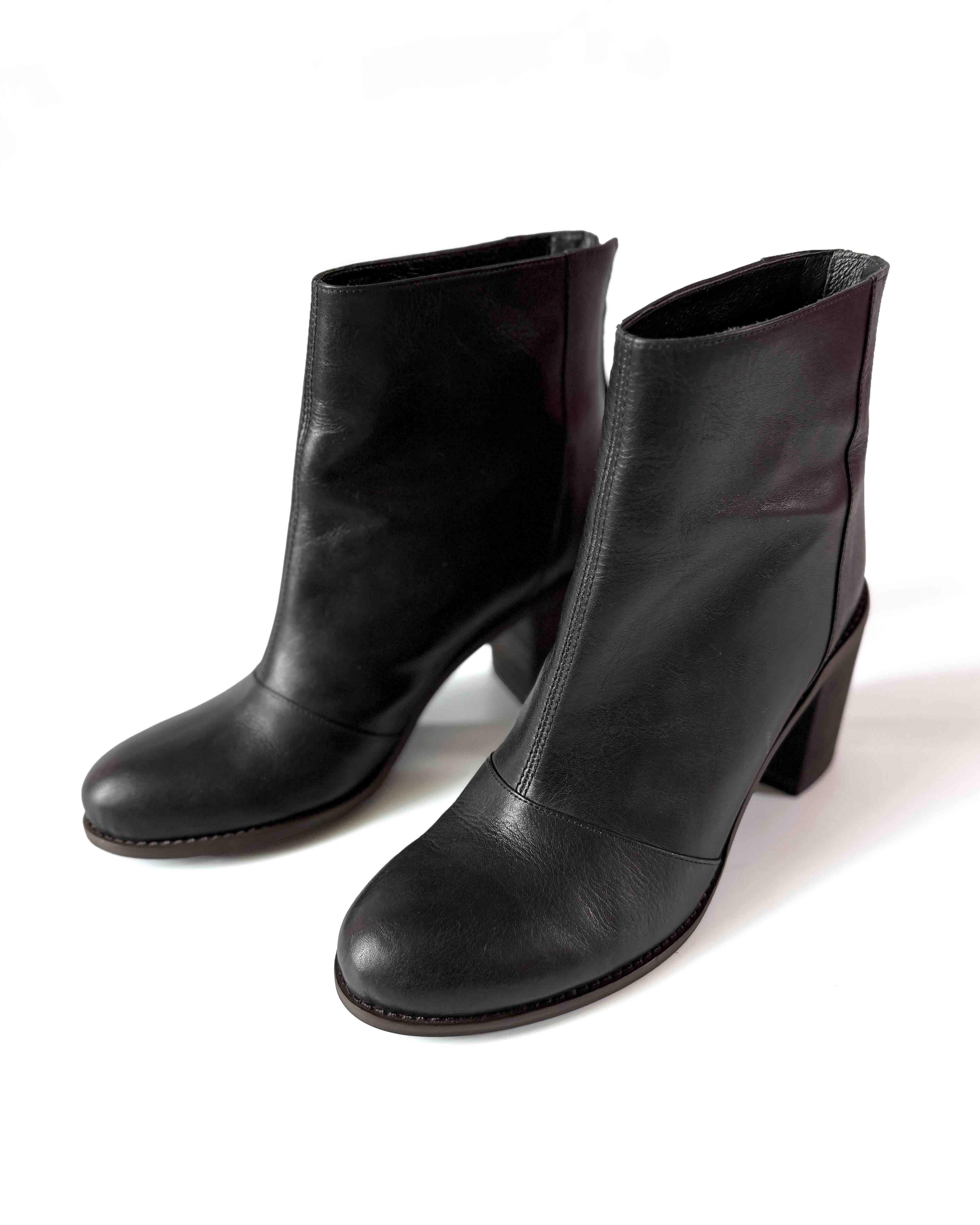 SAMPLE 47 - size 38